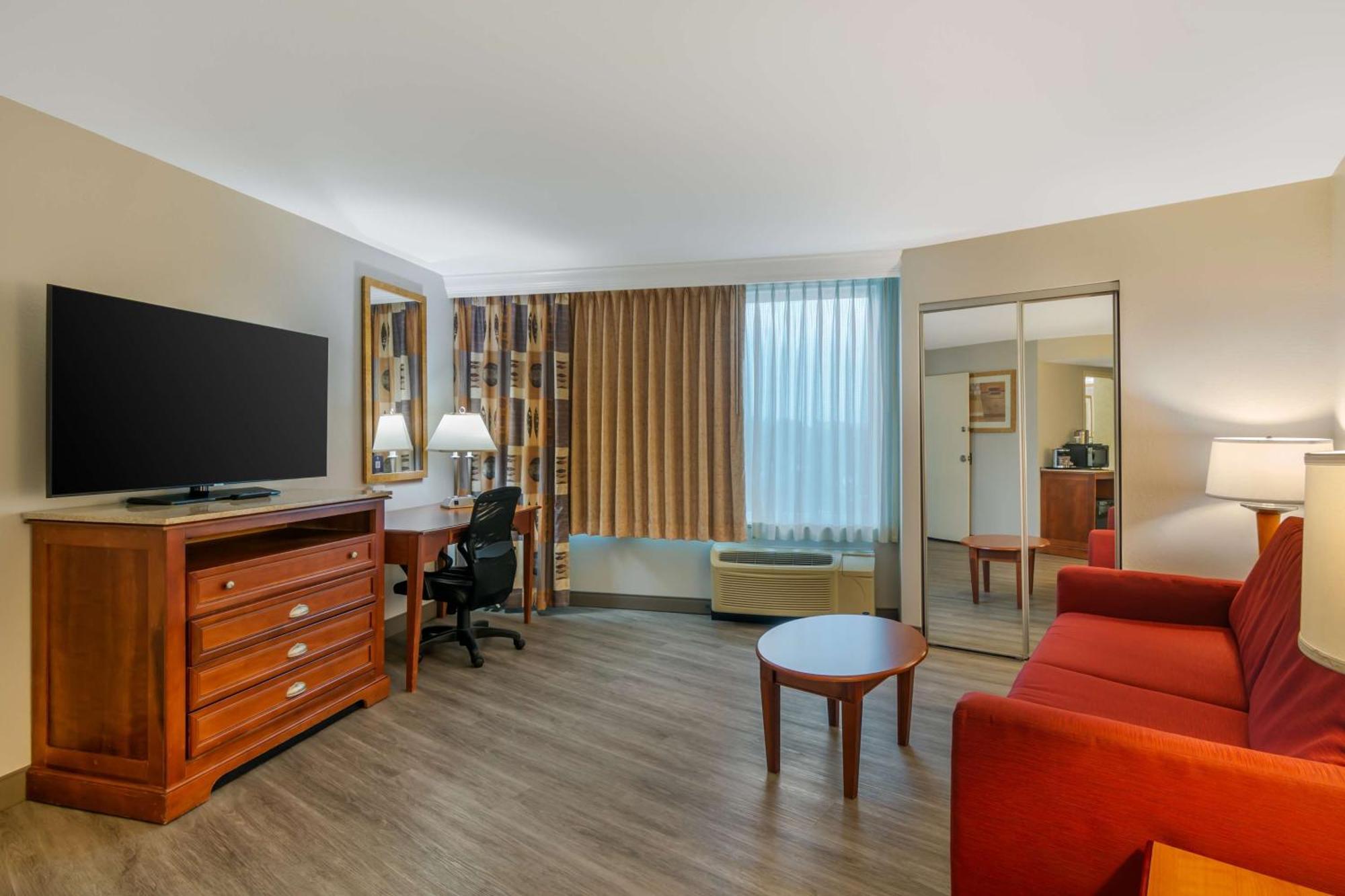 Doubletree By Hilton Jefferson City Exterior foto