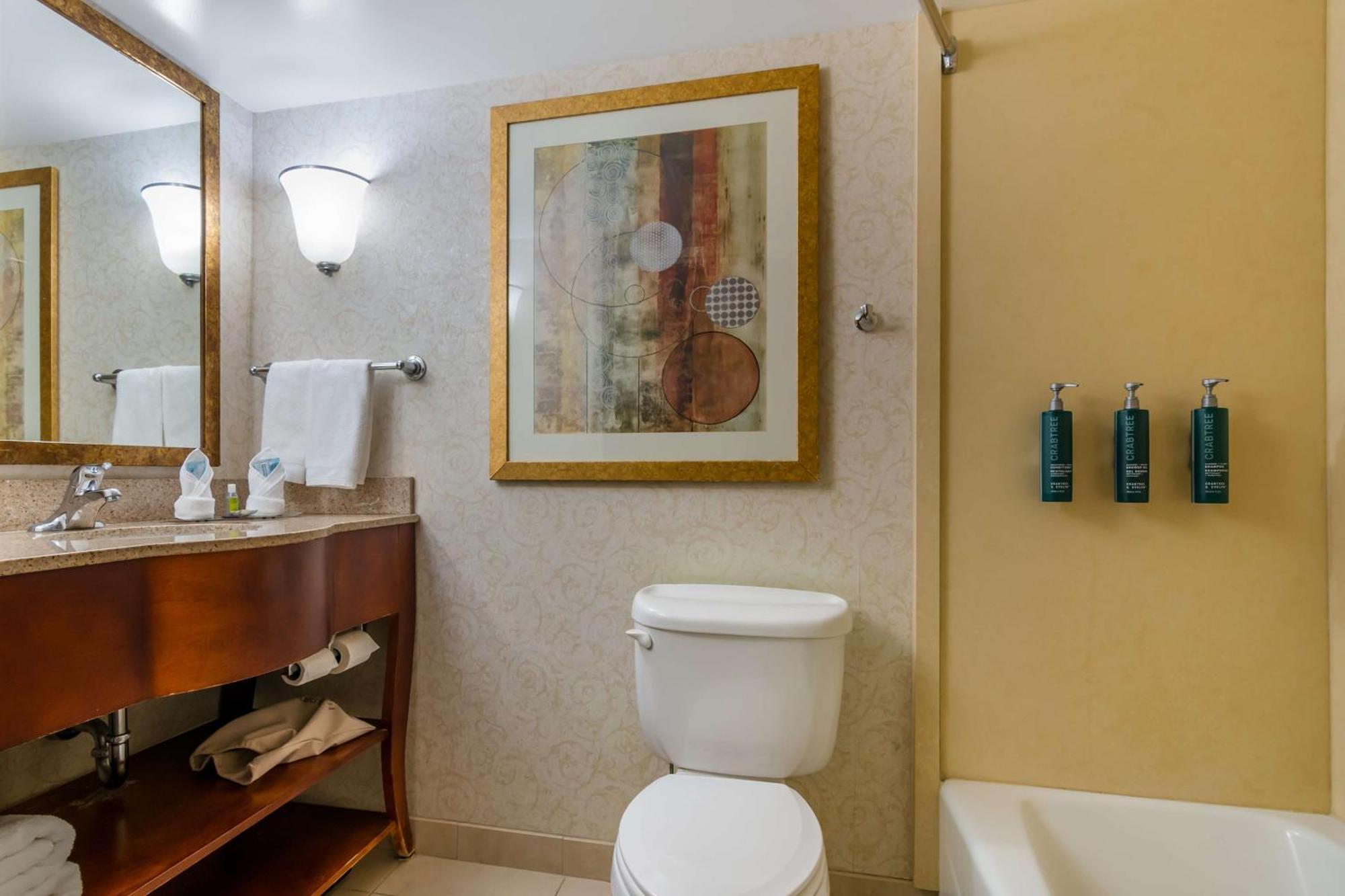 Doubletree By Hilton Jefferson City Exterior foto
