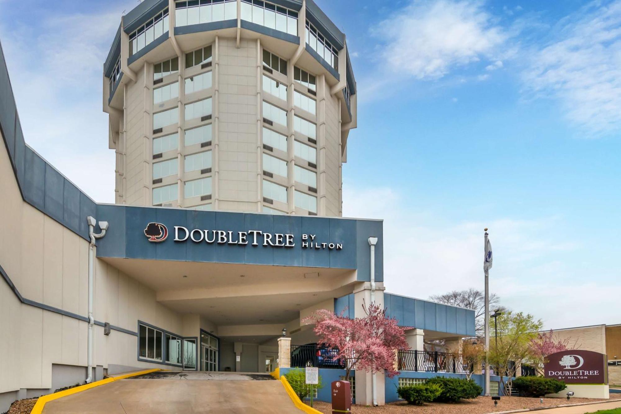 Doubletree By Hilton Jefferson City Exterior foto